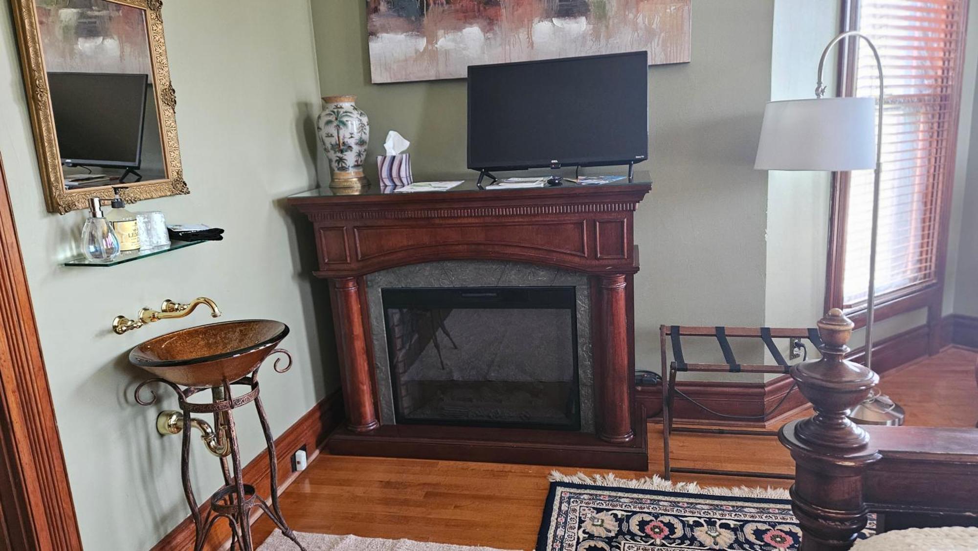 Historic Webster House Bed And Breakfast Inn Bay City Extérieur photo