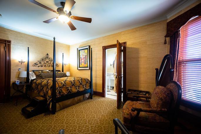 Historic Webster House Bed And Breakfast Inn Bay City Extérieur photo
