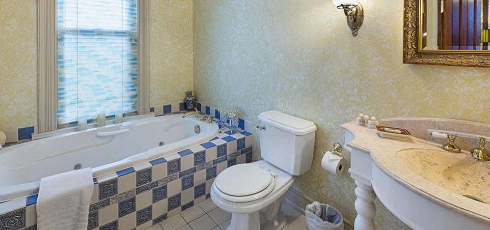 Historic Webster House Bed And Breakfast Inn Bay City Extérieur photo